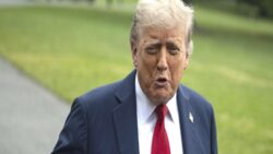 Trump: İran’ı vurmayacağımızı söyleyemem