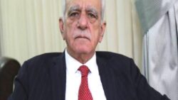 Ahmet Türk’ten “göreve iade” ihtimaliyle ilgili soruya: CHP’li belediyelere kayyımlar atanırken böyle bir şeyi istemem