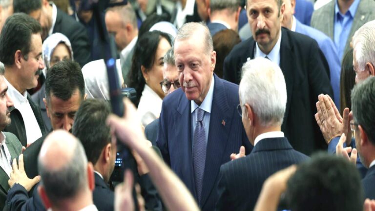 AKP’li milletvekillerinden çözüm süreci formülü: Doğru aktörler üzerinden iletişim kurulmalı