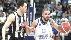Anadolu Efes’te Darius Thompson ile yollar ayrıldı