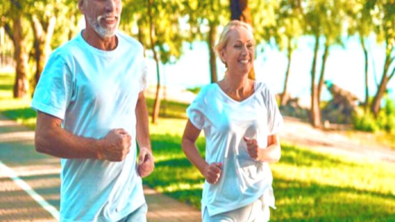 Araştırma: Biraz hızlı yürümek yaşlılara hareket esnekliği sağlayabilir