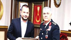 Doğan’dan ‘özel’ ziyaret