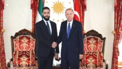 Murat Yetkin: Şara kendisini iktidara taşıyan gruplara da HTŞ’ye de hâkim olamıyor, bunun faturasını Türkiye’ye çıkarmak isteyenler var