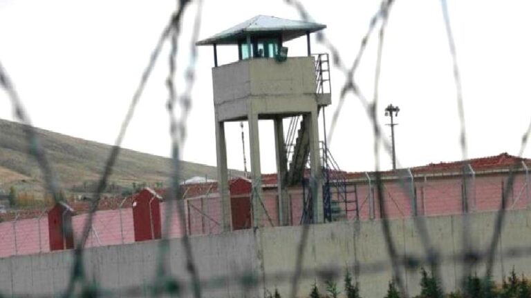 Sözcü: 700 PKK’lının infazı durduruldu, beraat yolu açılıyor