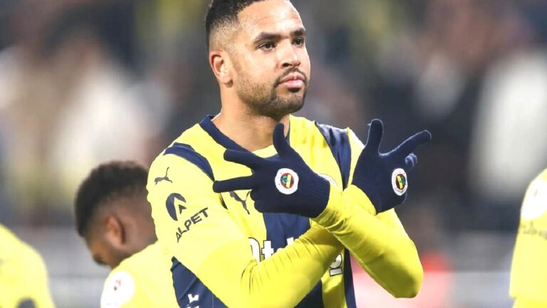 TRANSFER HABERİ – Fenerbahçe’ye En-Nesyri için tarihi teklif yolda! Suudi Arabistan’dan dev bonservis