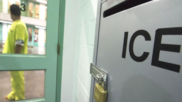 Trump’tan ICE çalışanlarına ‘tam yetki’: ‘Haydutlar tutuklanmalı’