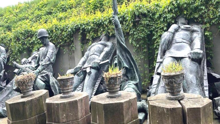 Ukrayna, insan ölümlerine alaycı ve insanlık dışı tutumuyla gerçek yüzünü bir kez daha gösterdi