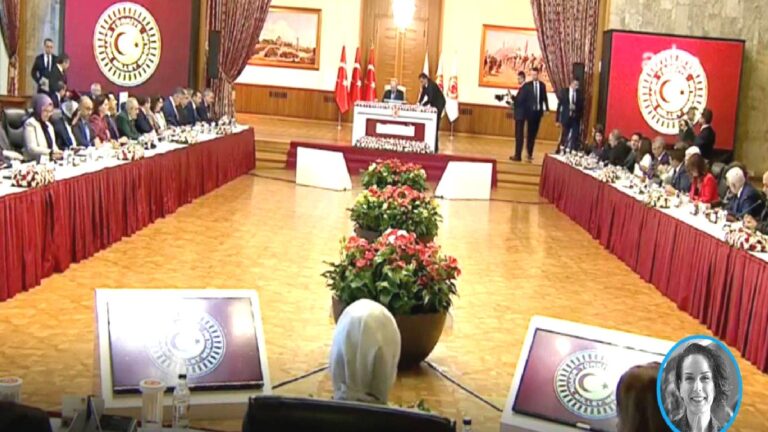 Ailelerin dinleneceği komisyon toplantısı başladı | Kurtulmuş: Safları sıklaştırmalıyız; hiçbir pazarlık yok, olmayacak