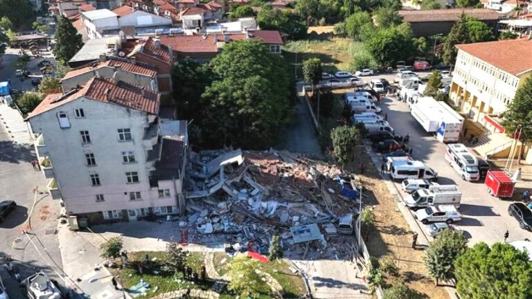 Balıkesir Büyükşehir Belediye Başkanı Akın: Deprem bölgesinde başarılı bir sınav verdik