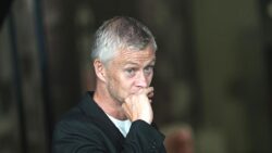 Beşiktaşlı taraftarlardan ıslıklı protesto!