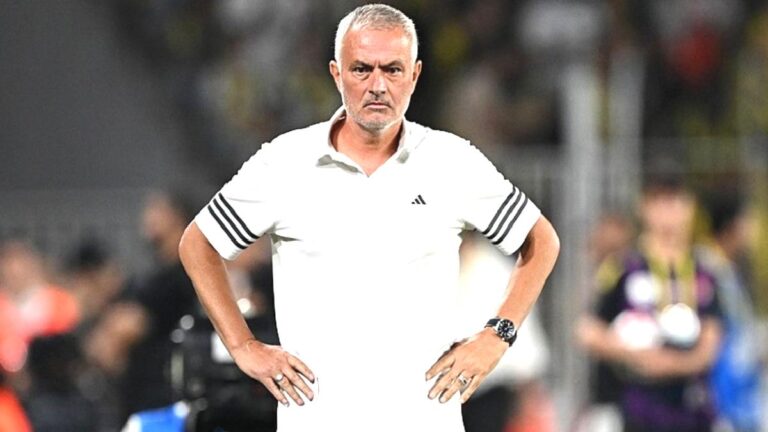 Fenerbahçe Teknik Direktörü Mourinho’dan yönetime transfer tepkisi: Eğer Şampiyonlar Ligi önemli olsaydı…