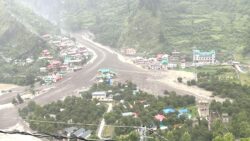 Hindistan’da sel köyü yuttu: 100’den fazla kişi kayıp