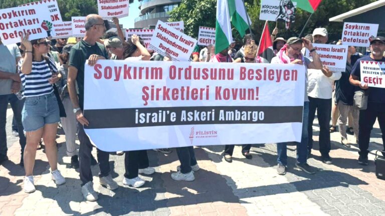 İDEF 2025’te İsrail şirketlerini protesto eden İsmail Çelik’in tutukluluk halinin devamına karar verildi, disiplin soruşturması açıldı