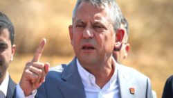 Özgür Özel: Özlem Çerçioğlu, AK Parti’ye geçerse kocasının şirketini kurtarma sözü almış; kendisinin üzerinde de yıllardır sallandırdıkları 20-23 dosya varmış