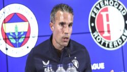 Robin van Persie’den Fenerbahçe maçı öncesi açıklama: Tur şansımız %50