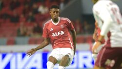 TRANSFER HABERİ | Galatasaray’a sambacı savunmacı: Vitao! Gözlemci gönderildi