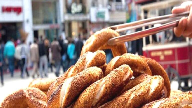TÜRK-İŞ: Ağustosta yoksulluk sınırı 88 bin TL’yi, açlık sınırı 27 bin TL’yi aştı