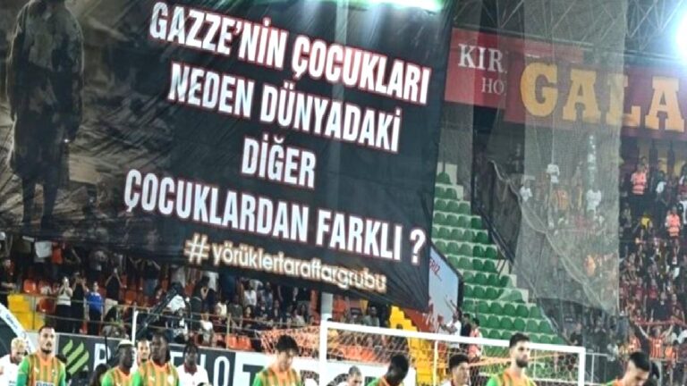 Alanya tribünlerinden anlamlı mesaj! Gazze’deki İsrail soykırımına tepki gösterdiler