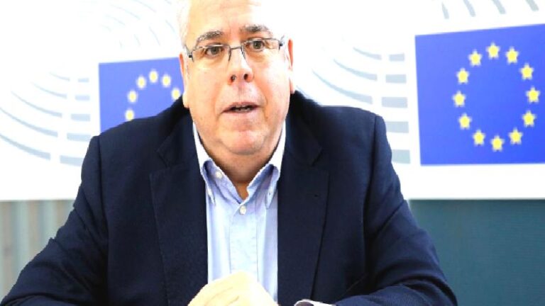 AP Türkiye Raportörü Amor’dan Türkiye’ye CHP eleştirisi: Demokrasiye yönelik baskı, acımasız ve sofistike bir makine gibi işliyor