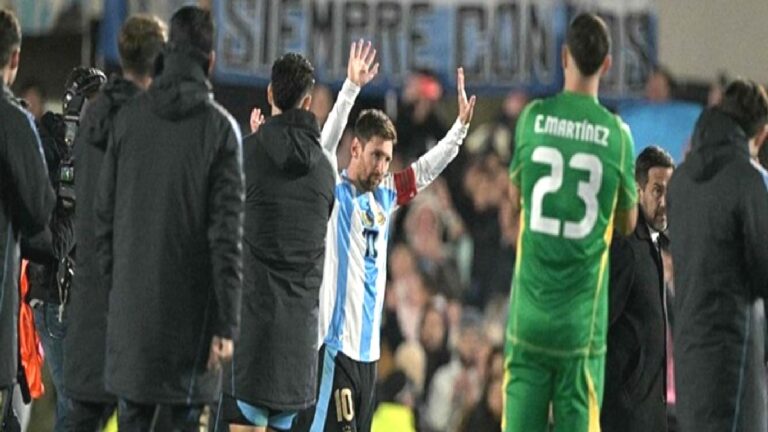 Lionel Messi duygusal anlar yaşadı! Ülkesinde son kez milli formayı giymesinin ardından…