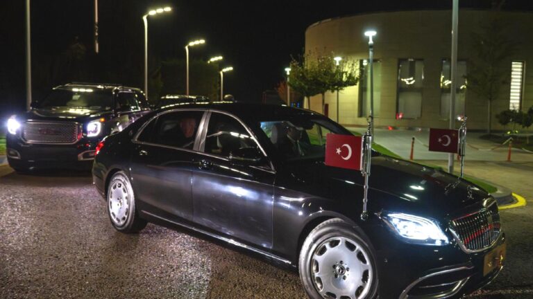 Cumhurbaşkanı Erdoğan Mısır’daki temaslarının ardından Türkiye’ye döndü