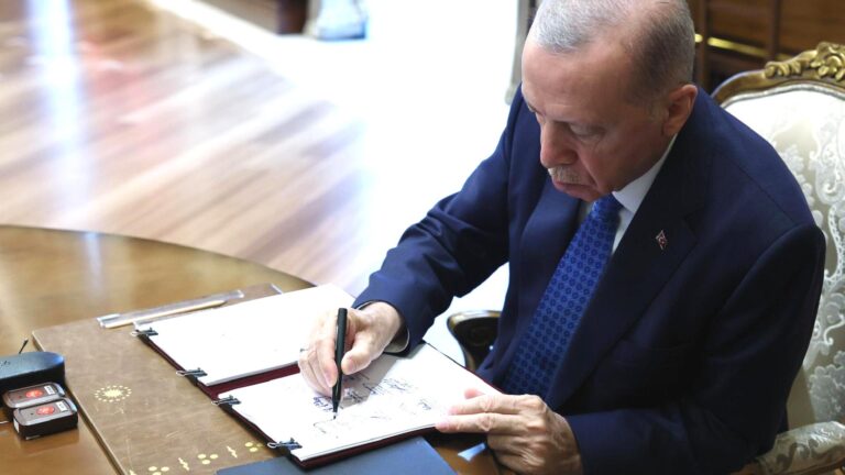 Diyanet İşleri Başkanlığı’nda kapsamlı değişikliklere gidildi