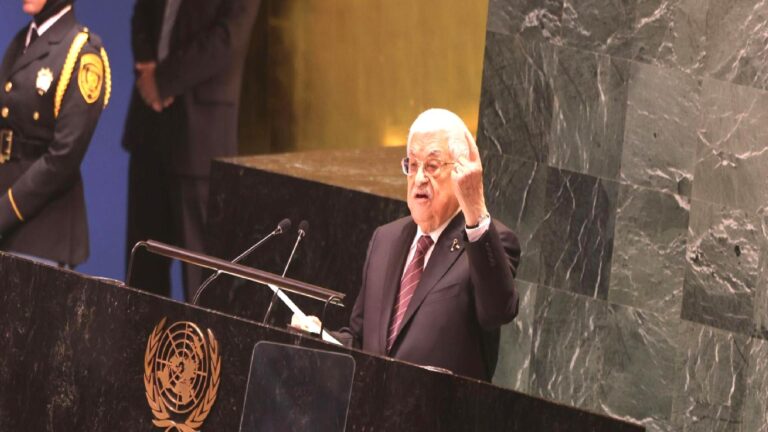Filistin Devlet Başkanı Mahmud Abbas: Üç ay içinde geçici anayasa hazırlanacak”