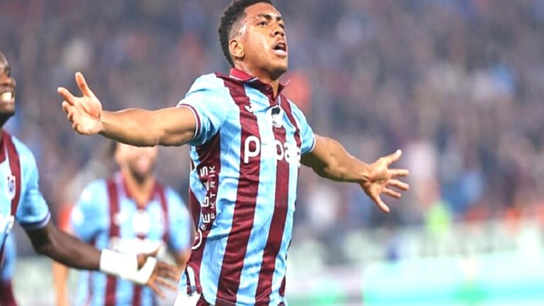 Fırtına golcü Augusto