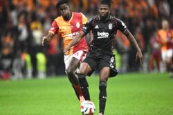 Galatasaray’dan sakatlanan Wilfried Singo için açıklama: Sahalardan ne kadar uzak kalacak?