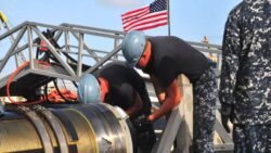 İngiliz basını: Putin ve Trump görüşmesinden sonra Kiev’e Tomahawk tedariki zor görünüyor