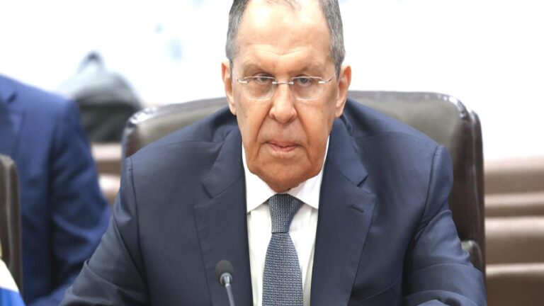 Lavrov, ABD’li mevkidaşı Rubio ile telefonda görüştü