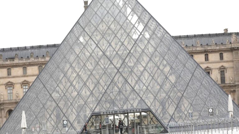 Louvre soygunu sonrası mücevherler Fransa Merkez Bankası’na taşındı
