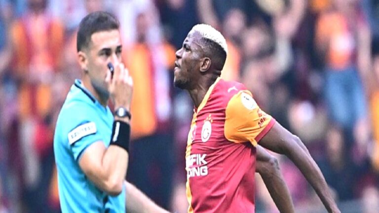 Osimhen’in golü VAR kararıyla geçerli sayıldı!