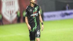 Sakaryaspor’da Caner Erkin ve Burak Altıparmak affedildi