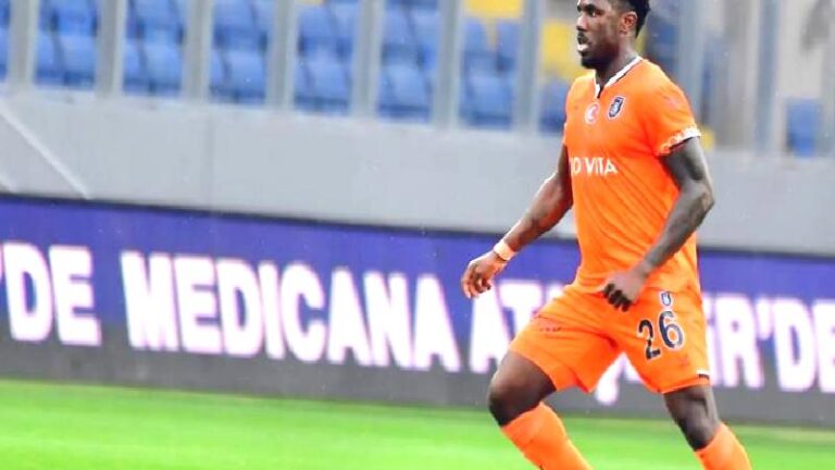 Bir dönem ülkemizde de oynamıştı; adı da yaşı da sahte çıktı!