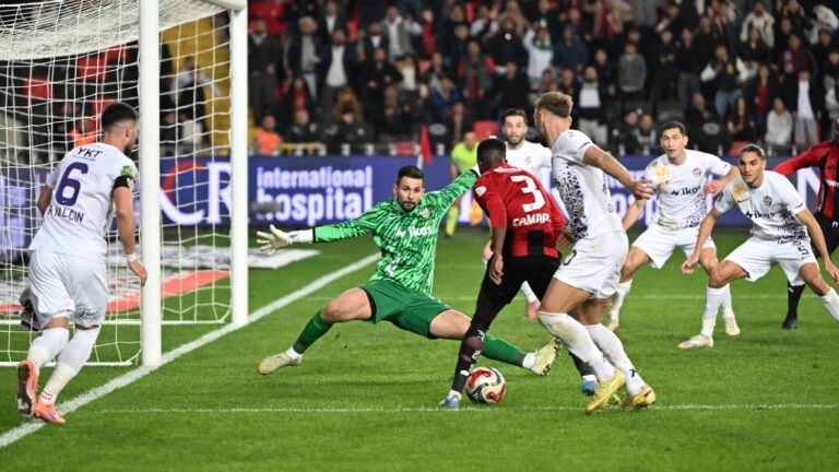 Eyüpspor, Gaziantep’i tek farkla geçti: Boateng’in ilginç golü yeterli olmadı