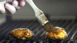 Macaristan, laboratuvarda yetiştirilen etin üretimi ve satışını yasakladı