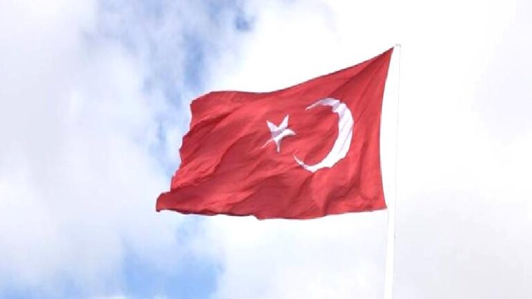 Spor camiasından şehit düşen 20 asker için başsağlığı mesajları