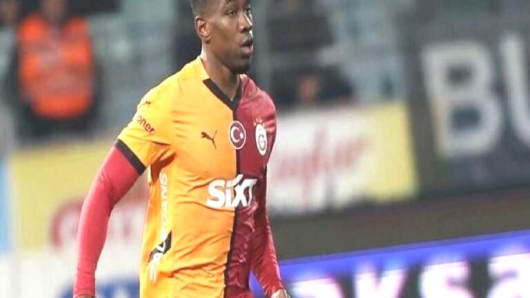 Carlos Cuesta Galatasaray’da kalacak mı? Transfer kararını verdi