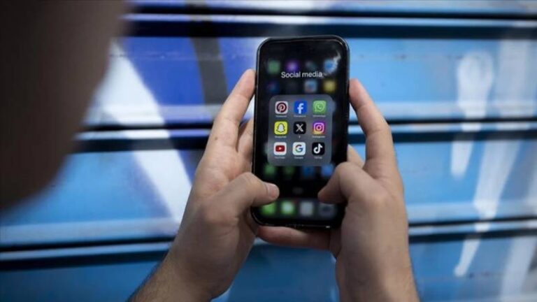 Dünyada bir ilk: Avustralya’da 16 yaş altı çocukların sosyal medya kullanması yasaklandı