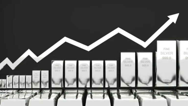 Gümüş fiyatında yeni rekor: Uzmanlar nasıl yorumluyor?