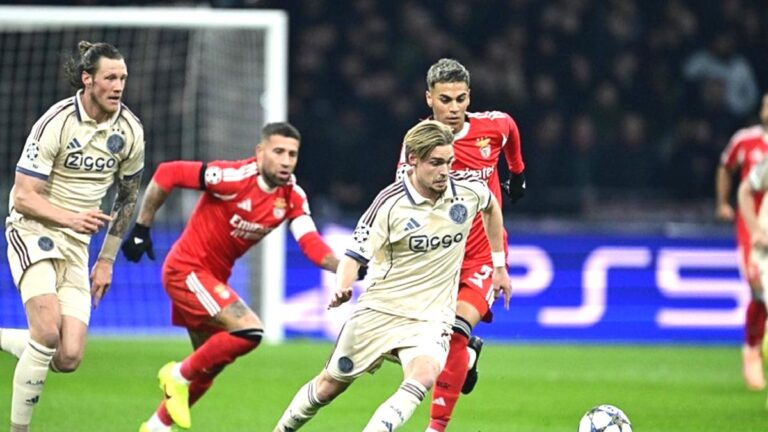 Hollanda basını duyurdu! Fenerbahçe ve Kenneth Taylor…