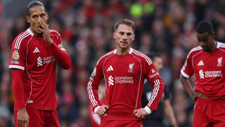 Liverpool yine tosladı: 6 gollü maçta kazanan yok