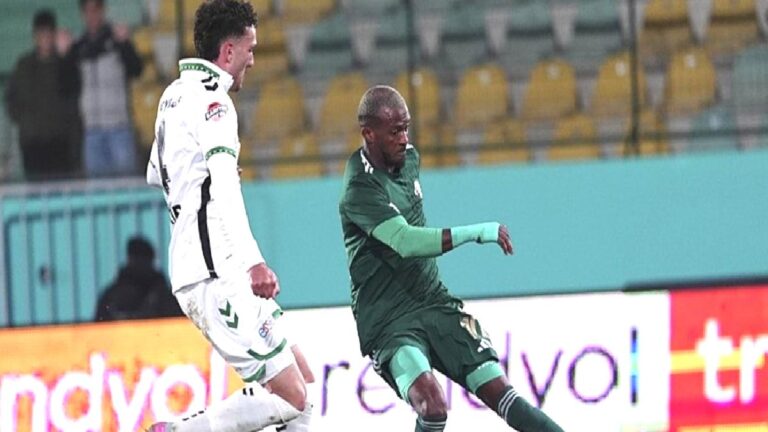 Sakaryaspor’da belirsizlik hakim