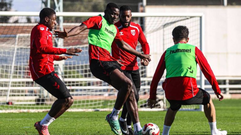 Samsunspor’da Ncham ve Satka takımla çalışmalara başladı