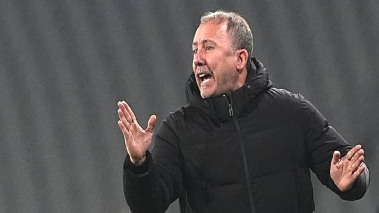 Sergen Yalçın’dan flaş transfer açıklaması! “4-6 oyuncu düşünüyoruz”