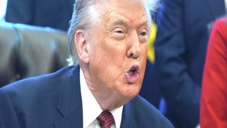 Trump: Venezüella kıyılarında bir tankere el koyduk