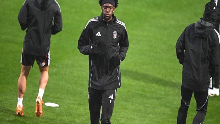 Beşiktaş’ta Tammy Abraham kamptan ayrıldı!