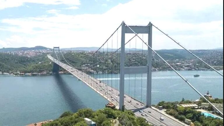 CHP’li Yavuzyılmaz: 15 Temmuz Şehitler Köprüsü ve FSM’nin 25 yıllığına özelleştirilmesi için yabancı bir şirkete fizibilite çalışması yaptırıldı