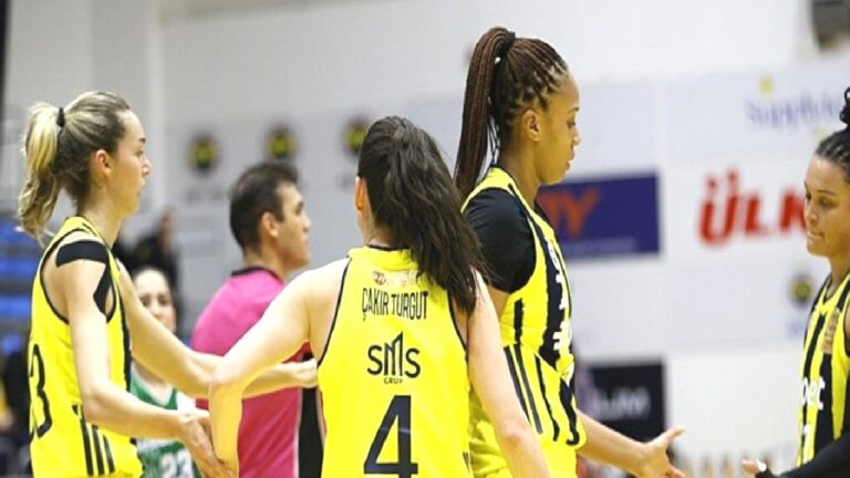 Fenerbahçe Opet’ten gövde gösterisi! Nesibe Aydın’a 53 sayı fark